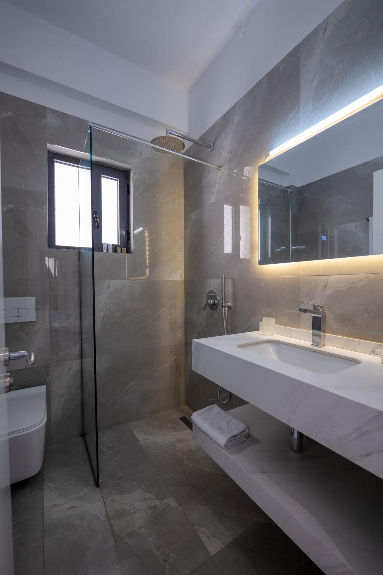 New Heaven Hotel Саранда Екстер'єр фото