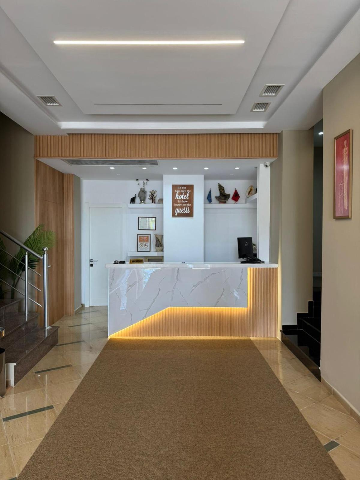 New Heaven Hotel Саранда Екстер'єр фото