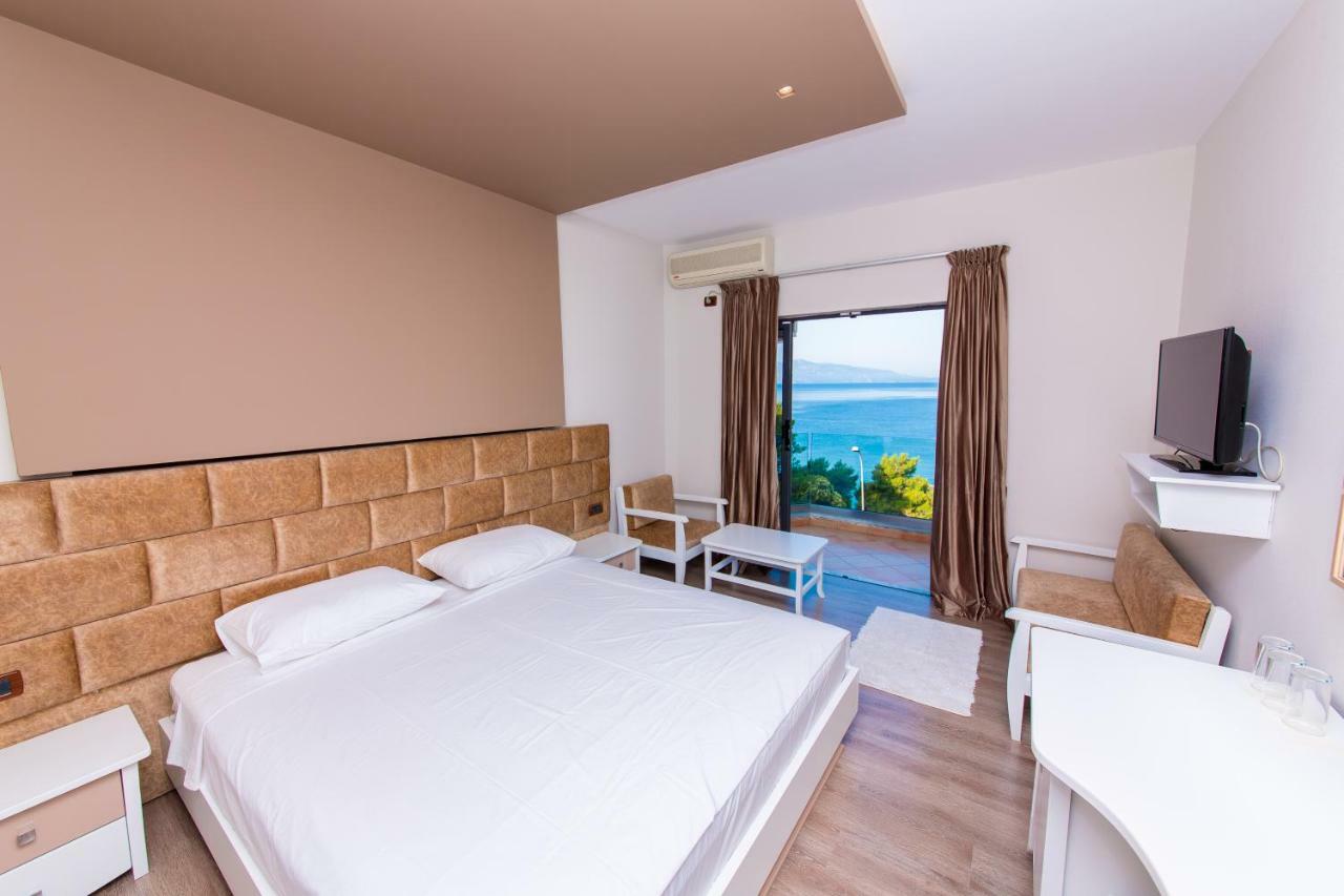 New Heaven Hotel Саранда Екстер'єр фото